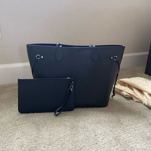 LV Neverfull MM Epi black